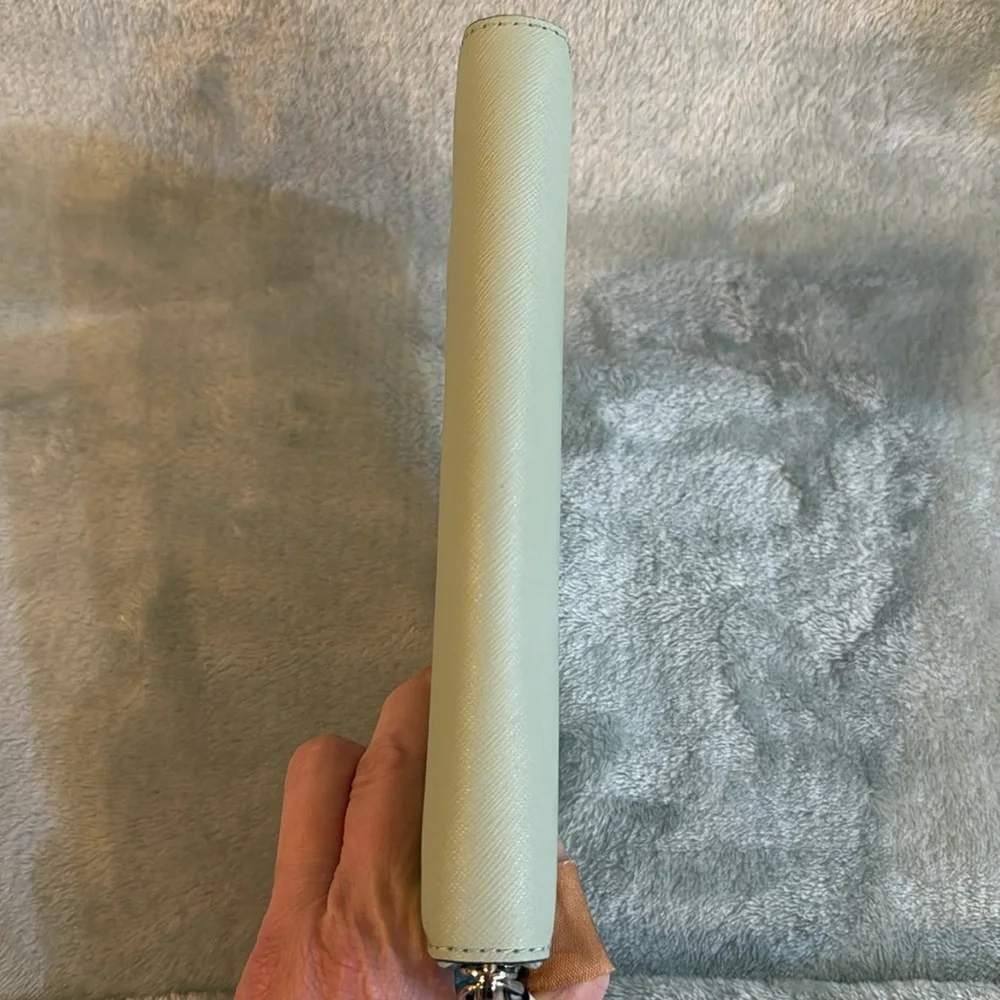 kate spade Green and White Women's Wallet - Picture 15 of 17